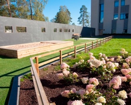 viherrakentaminen Vantaa piha-alue